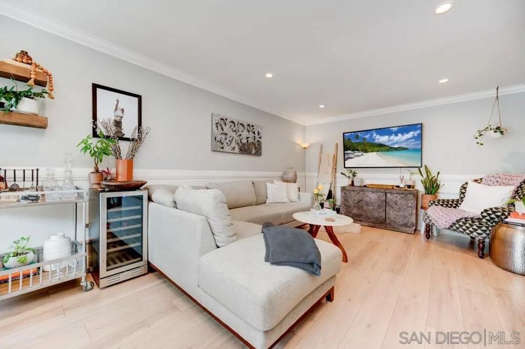 Photo of 140 Walnut Ave #2D, San Diego, CA 92103 (MLS # 250045908)