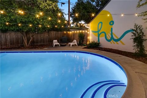 Tiny photo for 5530 Carpenter, Valley Village, CA 91607 (MLS # SR25251981)