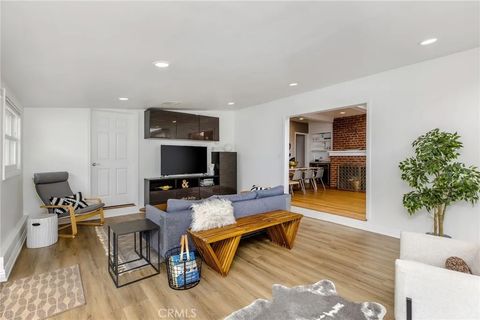 Tiny photo for 5530 Carpenter, Valley Village, CA 91607 (MLS # SR25251981)