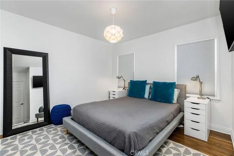 Tiny photo for 5530 Carpenter, Valley Village, CA 91607 (MLS # SR25251981)