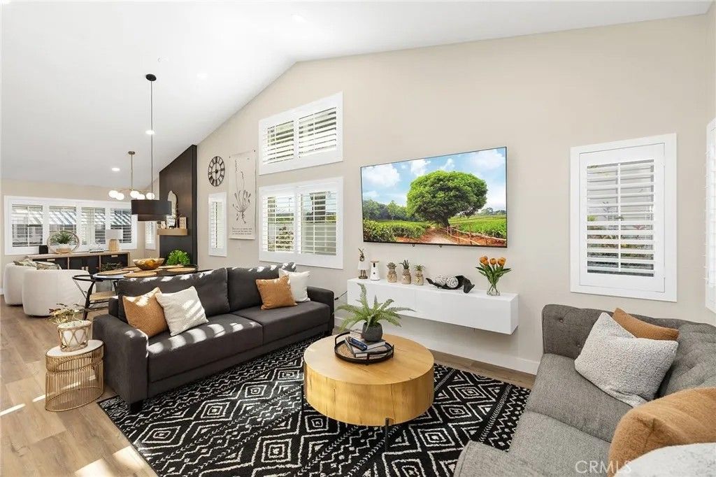 Photo of 32179 Cala Torrente, Temecula, CA 92592 (MLS # SW26022563)