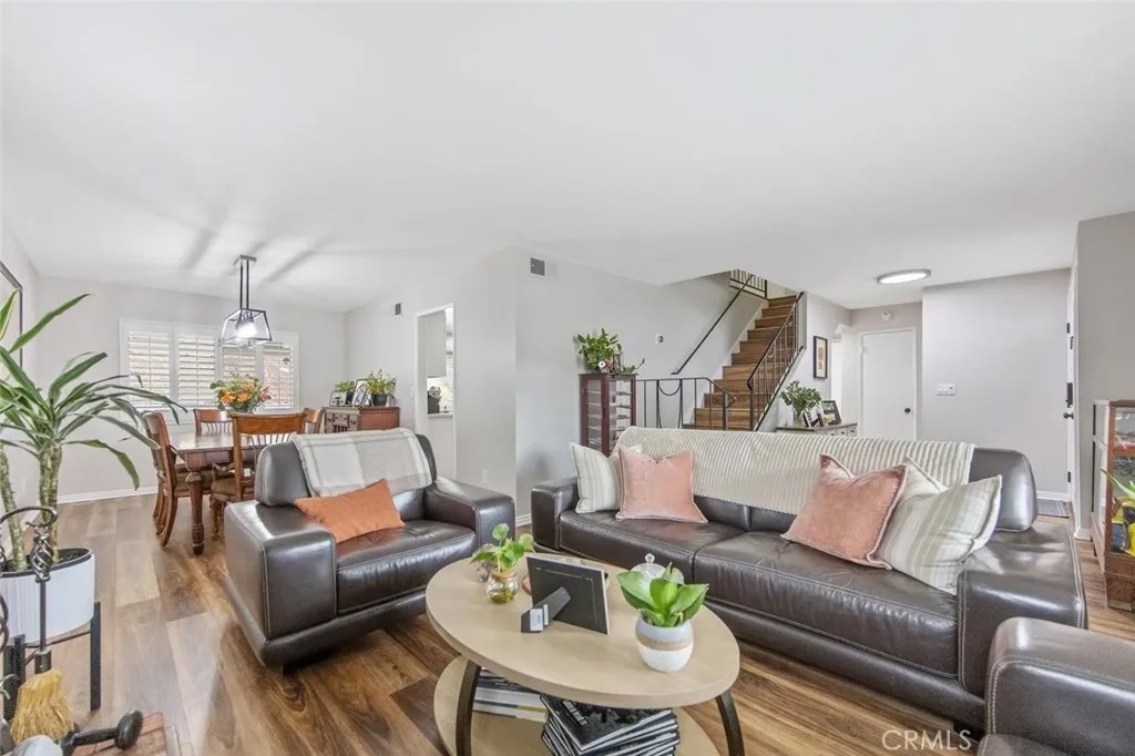 28137 Oaklar Drive
