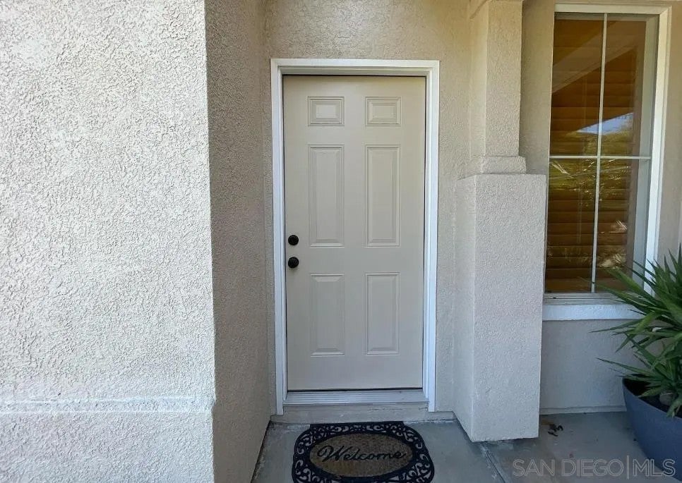 Photo of 1863 Almagro Ln, Escondido, CA 92026 (MLS # 250034234)