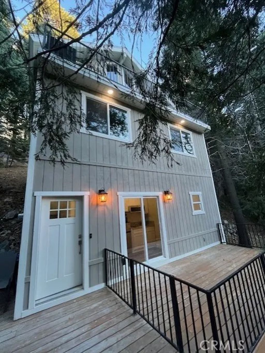 Photo of 601 Sunderland Court, Lake Arrowhead, CA 92352 (MLS # OC25276523)