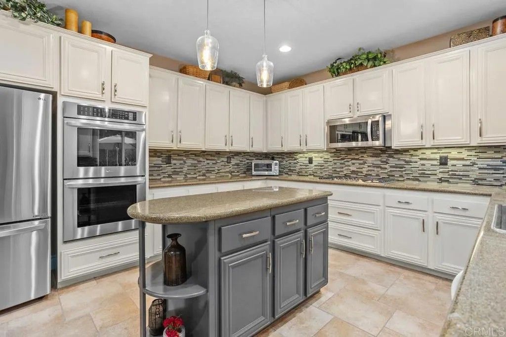 Photo of 1122 Via Vera Cruz, San Marcos, CA 92078 (MLS # NDP2510621)