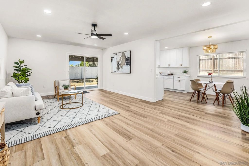 Photo of 4137 Alana Cir, Oceanside, CA 92056 (MLS # 250040784)