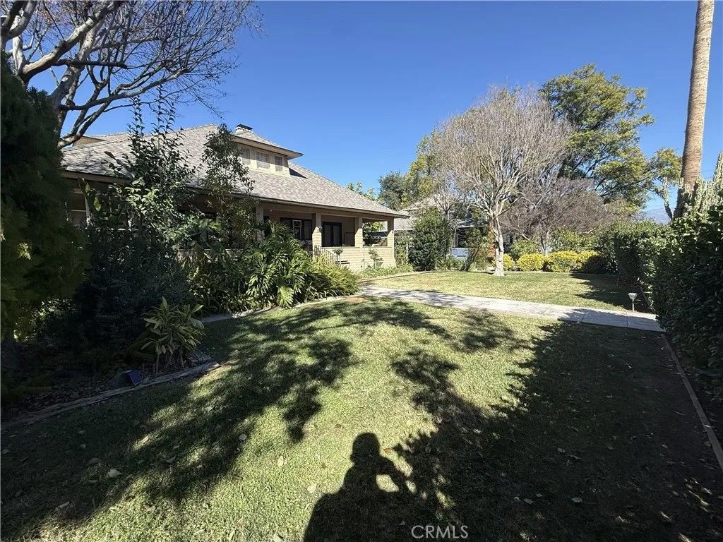 Photo of 1200 Cedar Avenue, Redlands, CA 92373 (MLS # IG26026627)