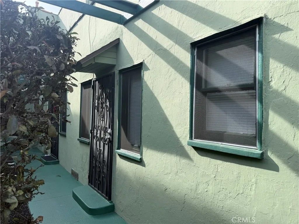 Photo of 1917 E 4th St #5, Long Beach, CA 90802 (MLS # PW26023468)