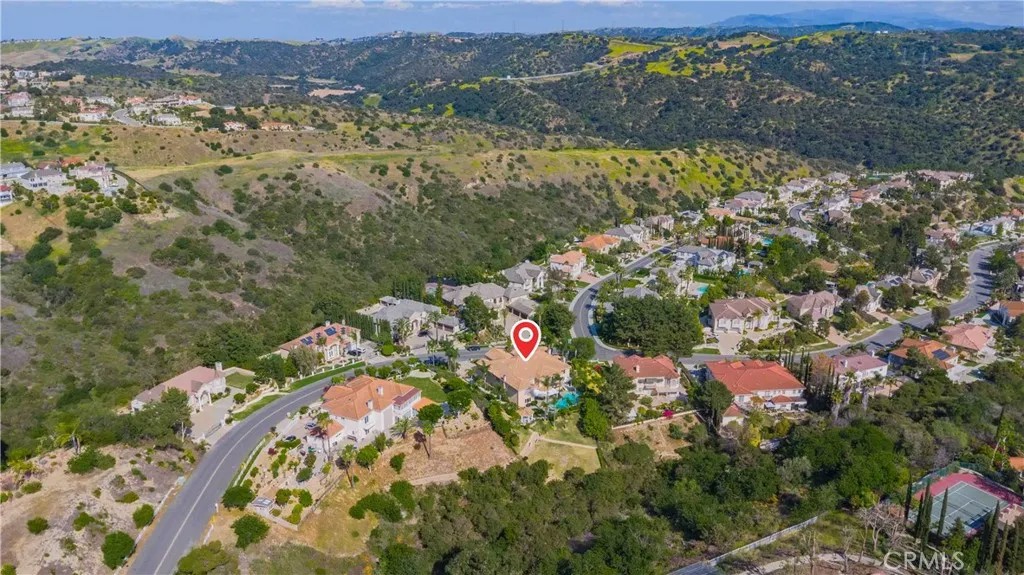 2809 Oak Knoll Drive