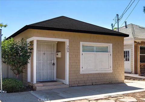 Photo of 309 W Victoria Street, Santa Barbara, CA 93101 (MLS # PI25219737)
