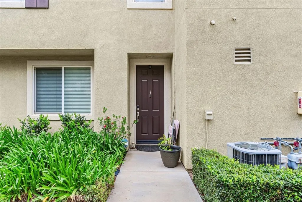 27424 Woburn Court 1