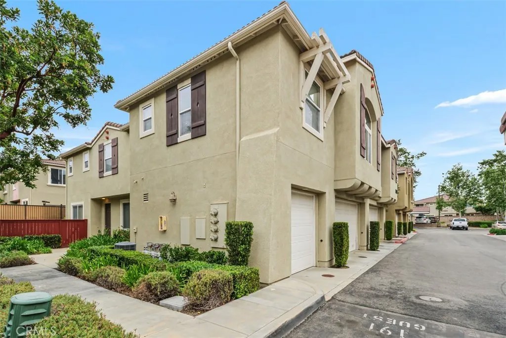27424 Woburn Court 1