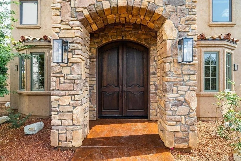 15223 Skyridge Road