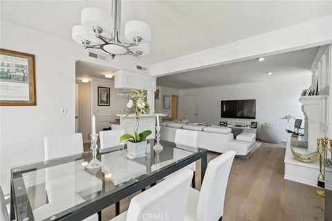 Tiny photo for 4420 Conchita Way, Tarzana, CA 91356 (MLS # SR25271857)