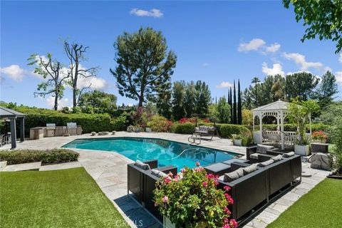 Tiny photo for 4420 Conchita Way, Tarzana, CA 91356 (MLS # SR25271857)