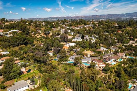 Tiny photo for 4420 Conchita Way, Tarzana, CA 91356 (MLS # SR25271857)