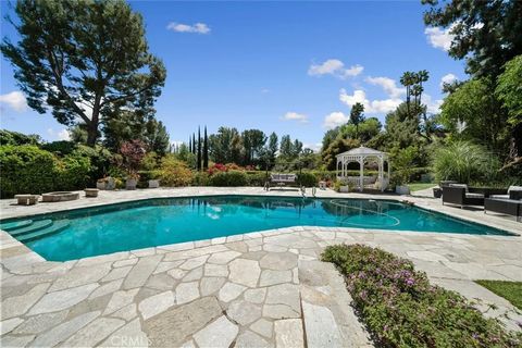 Tiny photo for 4420 Conchita Way, Tarzana, CA 91356 (MLS # SR25271857)