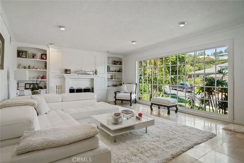 Tiny photo for 4420 Conchita Way, Tarzana, CA 91356 (MLS # SR25271857)