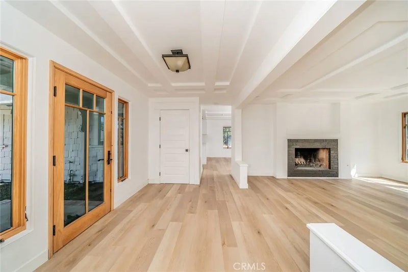 1076 Los Altos Court