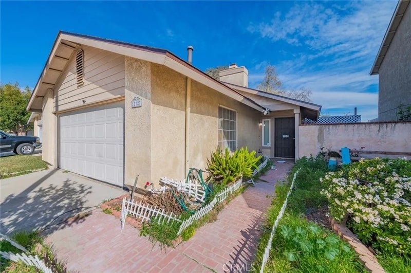 2727 Eagle Creek Place