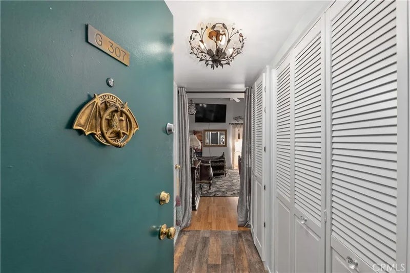5460 White Oak Avenue G307