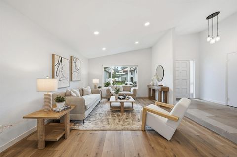 Photo of 1606 Dana Point Ct, Chula Vista, CA 91911 (MLS # 260003662)