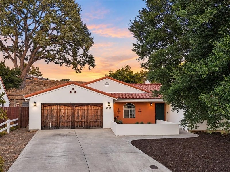 2175 Avenida Manzana