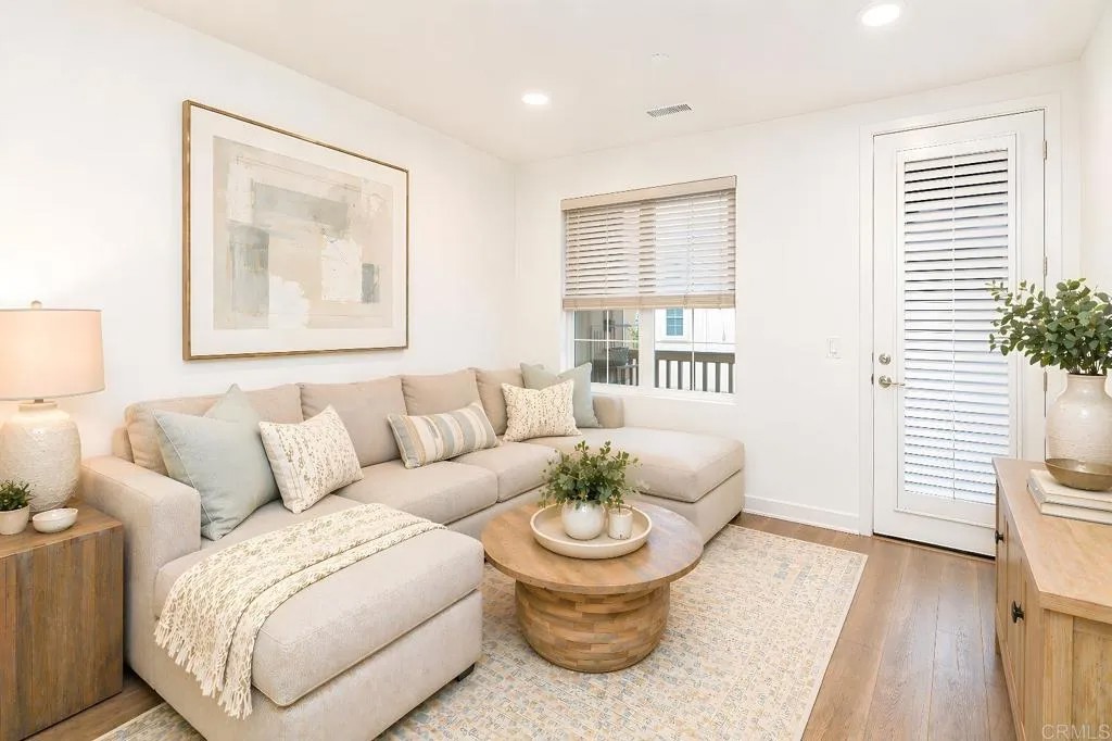 877 Blackstone Drive