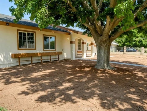 Photo of 40525 166th St, Lancaster, CA 93535 (MLS # SR26010910)