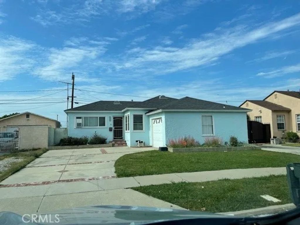 Photo of 2517 W 144th Street, Gardena, CA 90249 (MLS # TR25265178)