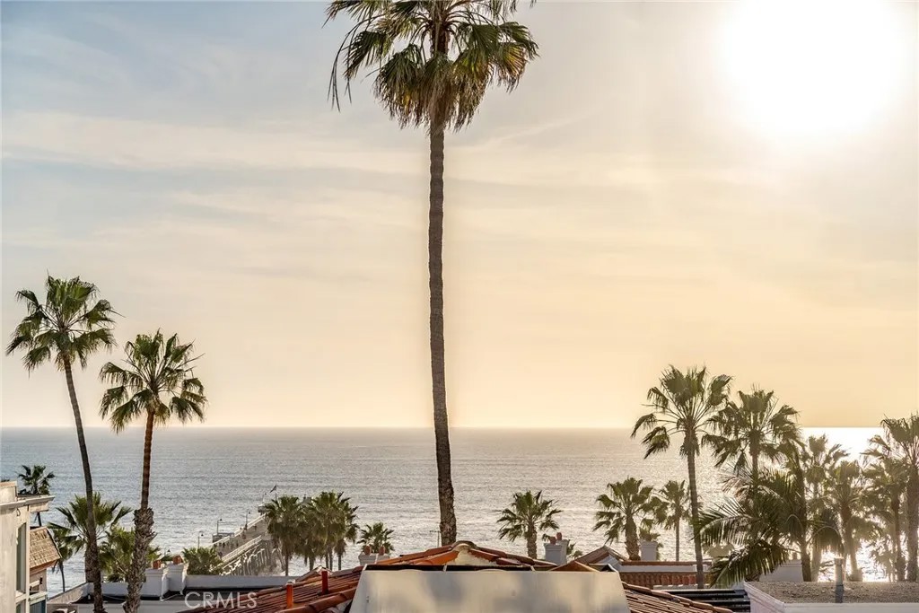 427 Avenida Santa Barbara B