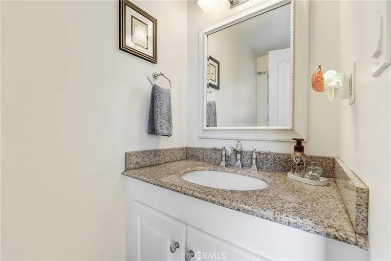 770 W Imperial Avenue 71