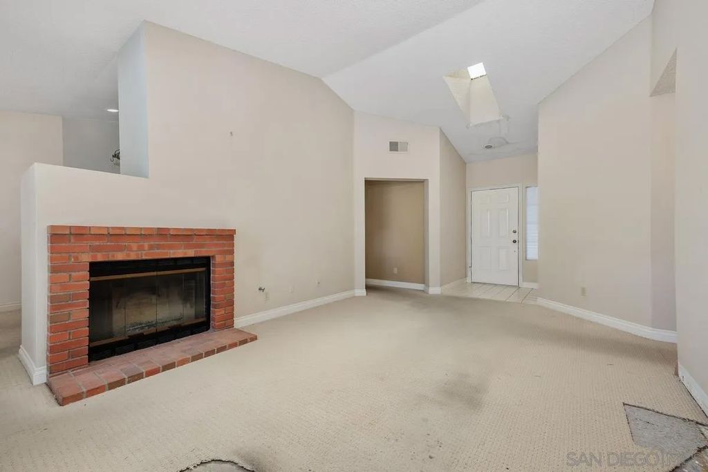 Photo of 5220 Mandarin Dr, Oceanside, CA 92056 (MLS # 260010036)
