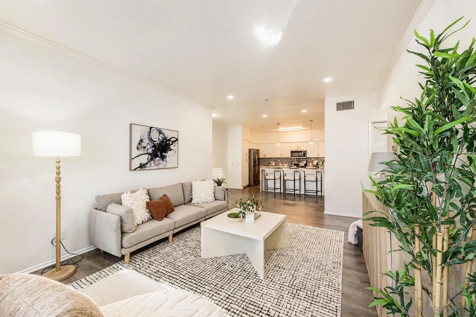12362 Carmel Country 207