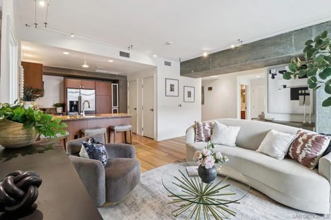 800 The Mark Lane 607 San Diego CA 92101