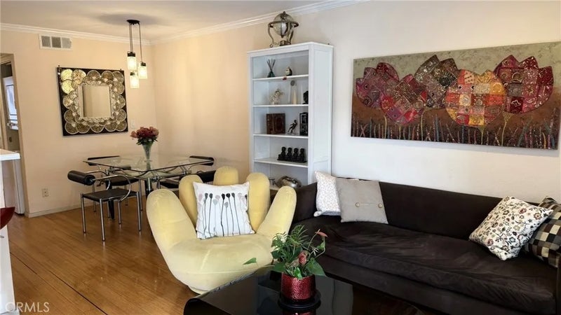 957 S Gramercy 203