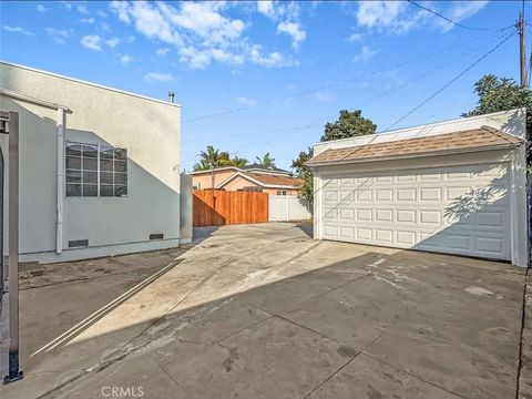 Tiny photo for 5712 Fishburn Ave, Maywood, CA 90270 (MLS # MB25248152)