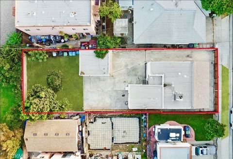 Tiny photo for 5712 Fishburn Ave, Maywood, CA 90270 (MLS # MB25248152)