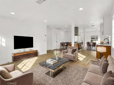 Tiny photo for 5712 Fishburn Ave, Maywood, CA 90270 (MLS # MB25248152)