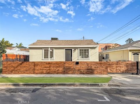 Photo of 5712 Fishburn Ave, Maywood, CA 90270 (MLS # MB25248152) Photo of 5712 Fishburn Ave, Maywood, CA 90270 (MLS # MB25248152)