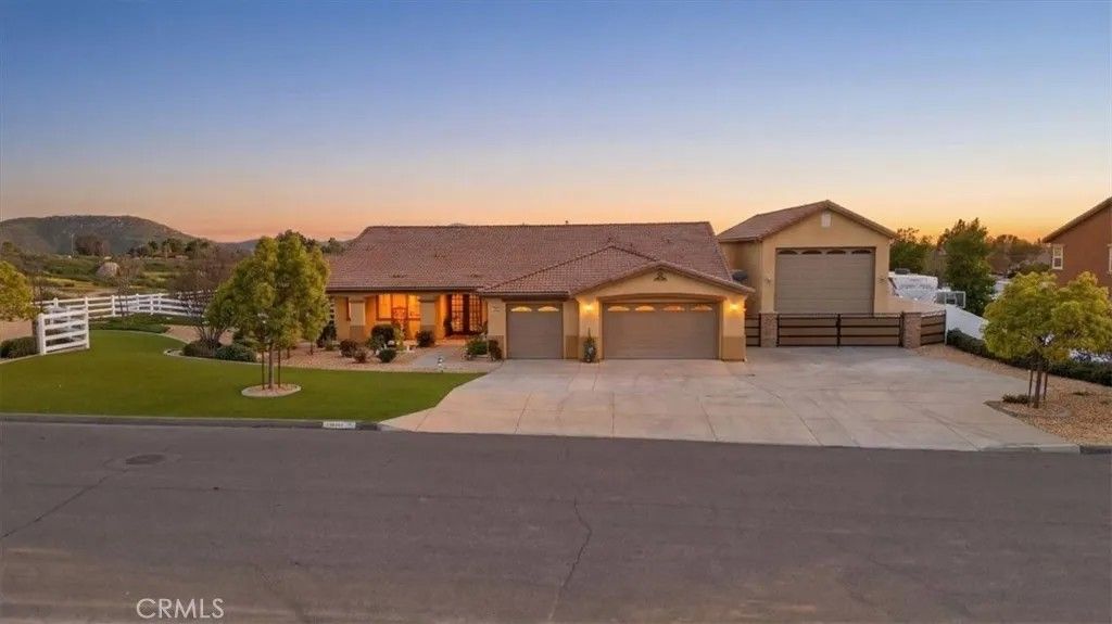 Photo of 25508 Beth Dr, Menifee, CA 92584 (MLS # SW26040837)