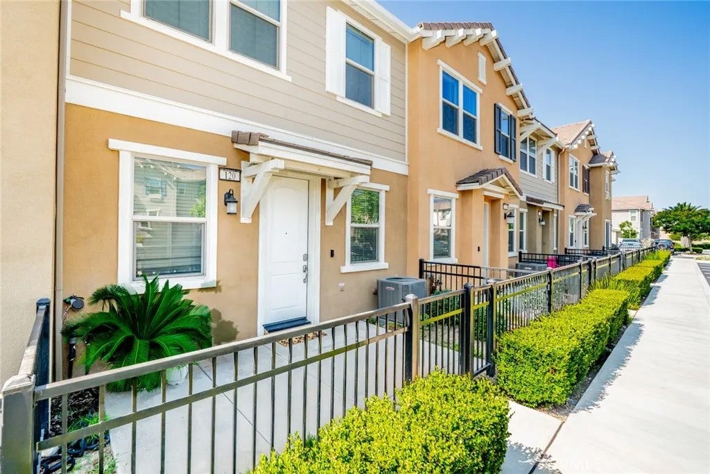 16502 Casa Grande 120