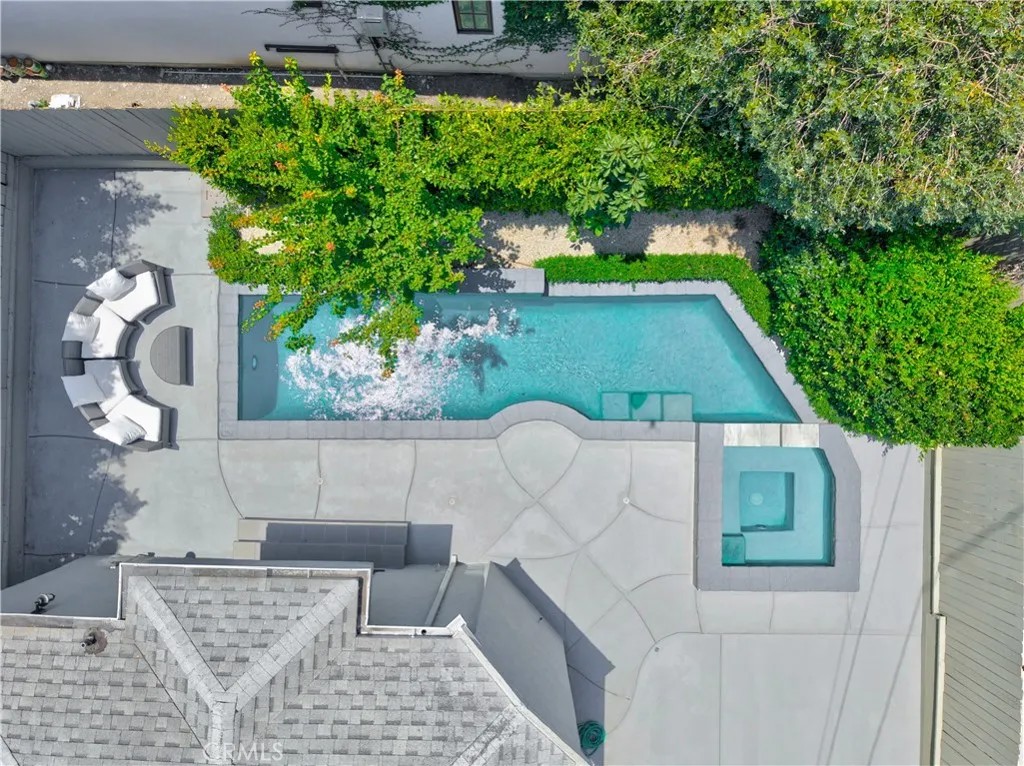 515 N Crescent Heights