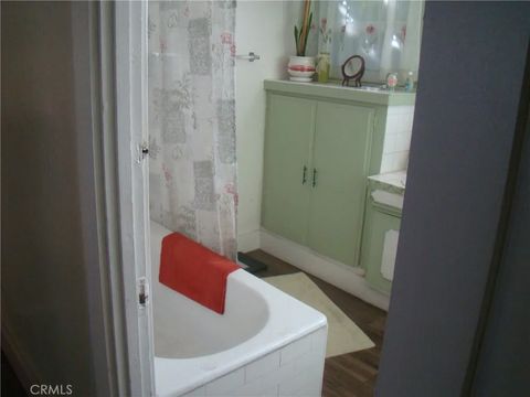Tiny photo for 812 W 103rd St, Los Angeles, CA 90044 (MLS # IN25245600)