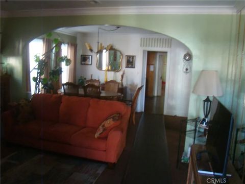 Tiny photo for 812 W 103rd St, Los Angeles, CA 90044 (MLS # IN25245600)