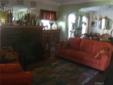 Tiny photo for 812 W 103rd St, Los Angeles, CA 90044 (MLS # IN25245600)