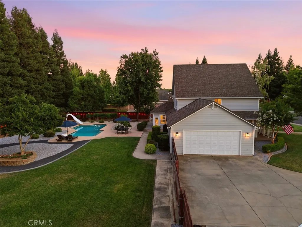 9340 La Rose Court