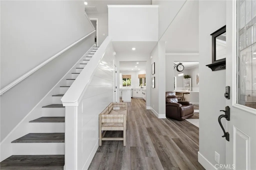 9340 La Rose Court