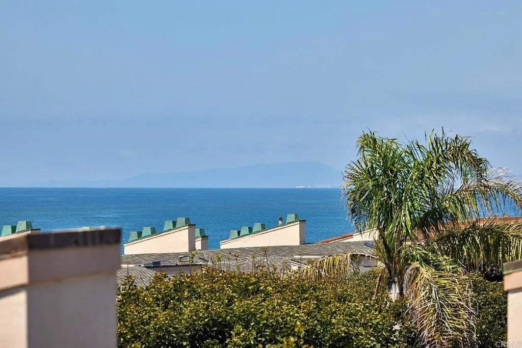 561 S Sierra Avenue 34