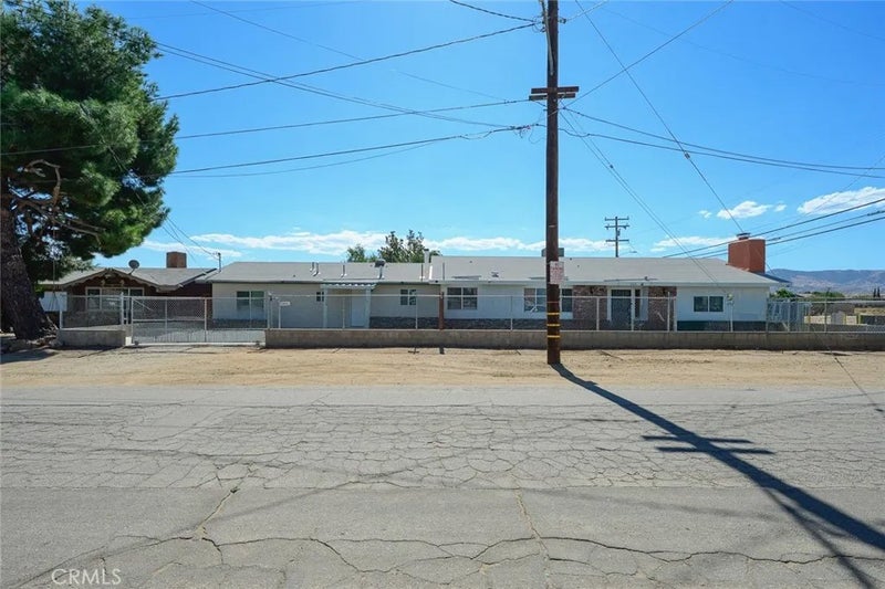 1204 E Avenue Q4